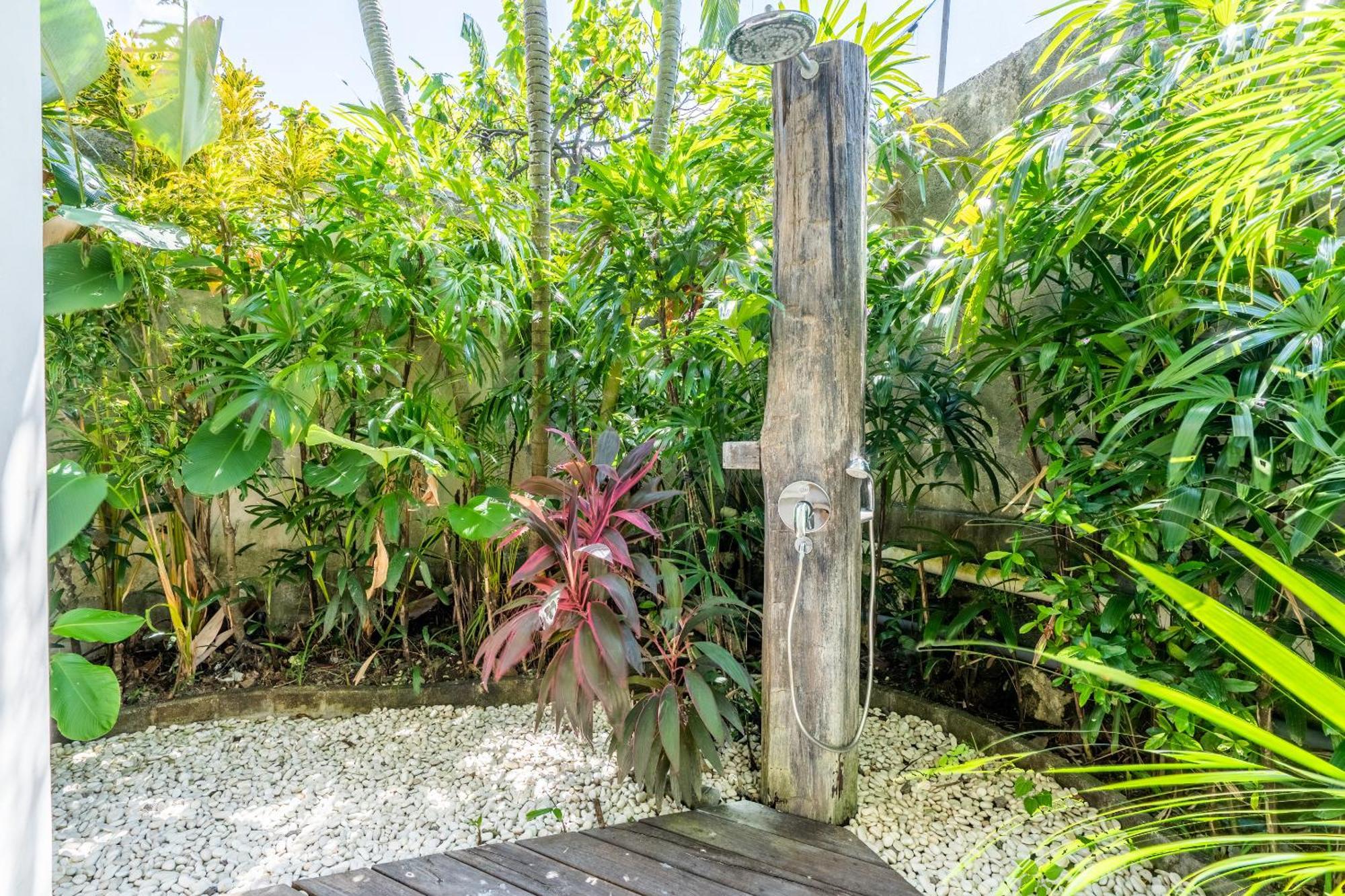 Villa Ku Estate *