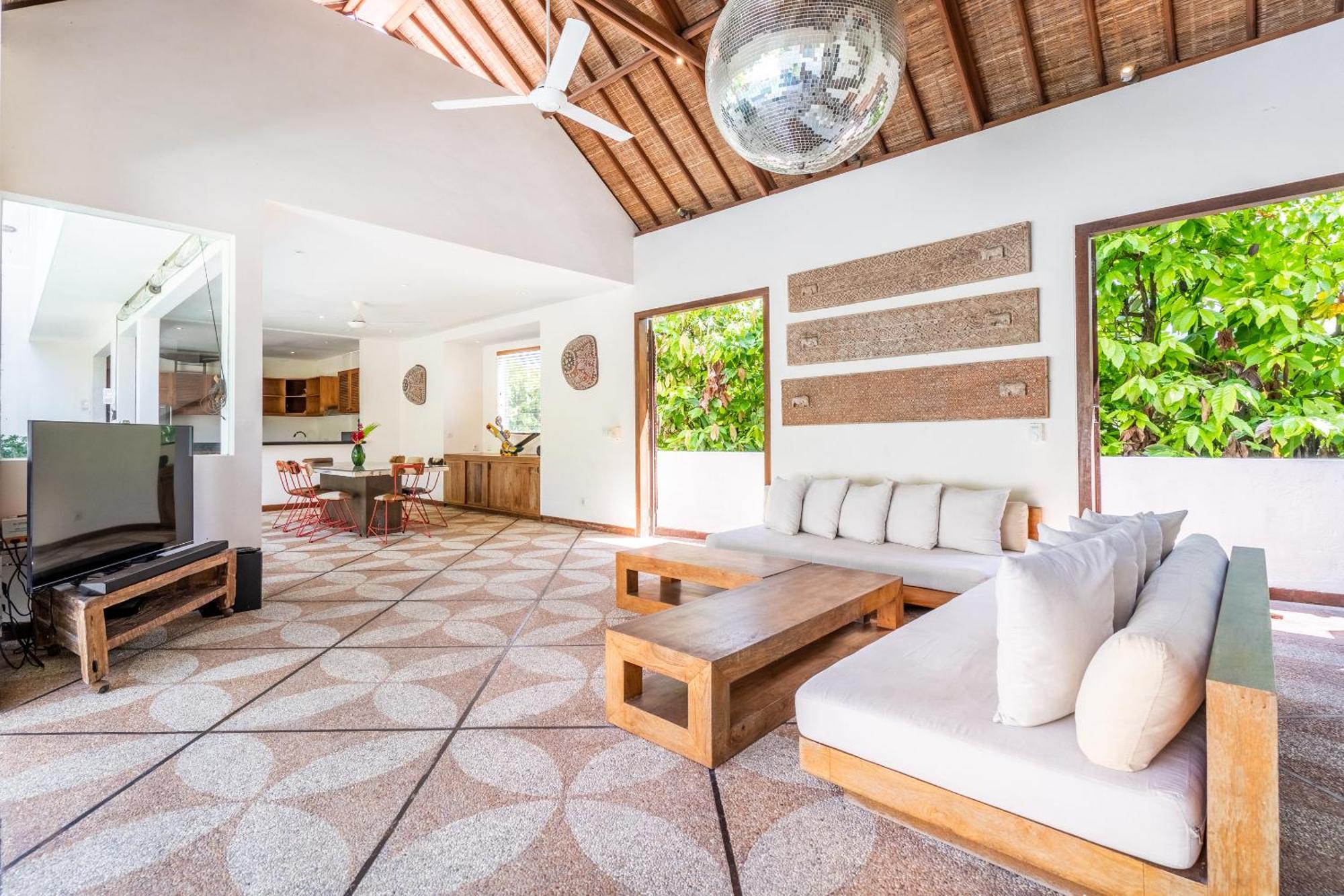 Ku Estate Villa