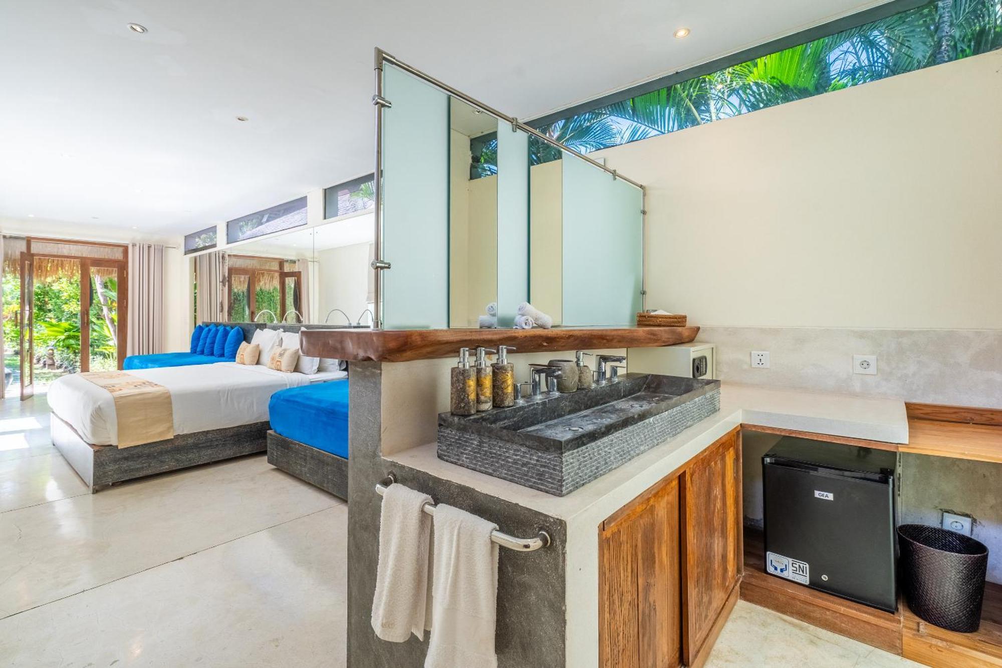 Ku Estate Villa